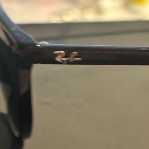 Ray-Ban Classic Black Sunglasses - Picture 5 of 9